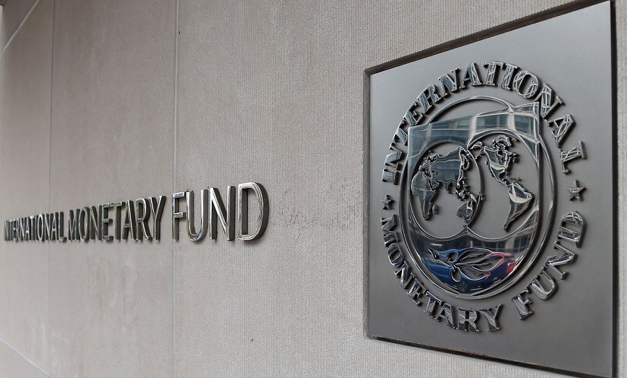 FMN paralajmëron rreziqe të fshehura pas rritjes së lartë ekonomike të Shqipërisë